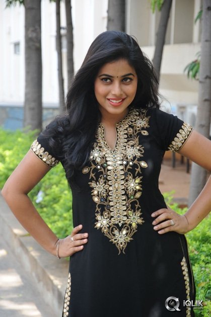 Poorna-at-Raju-Gari-Gadhi-Movie-Success-Meet